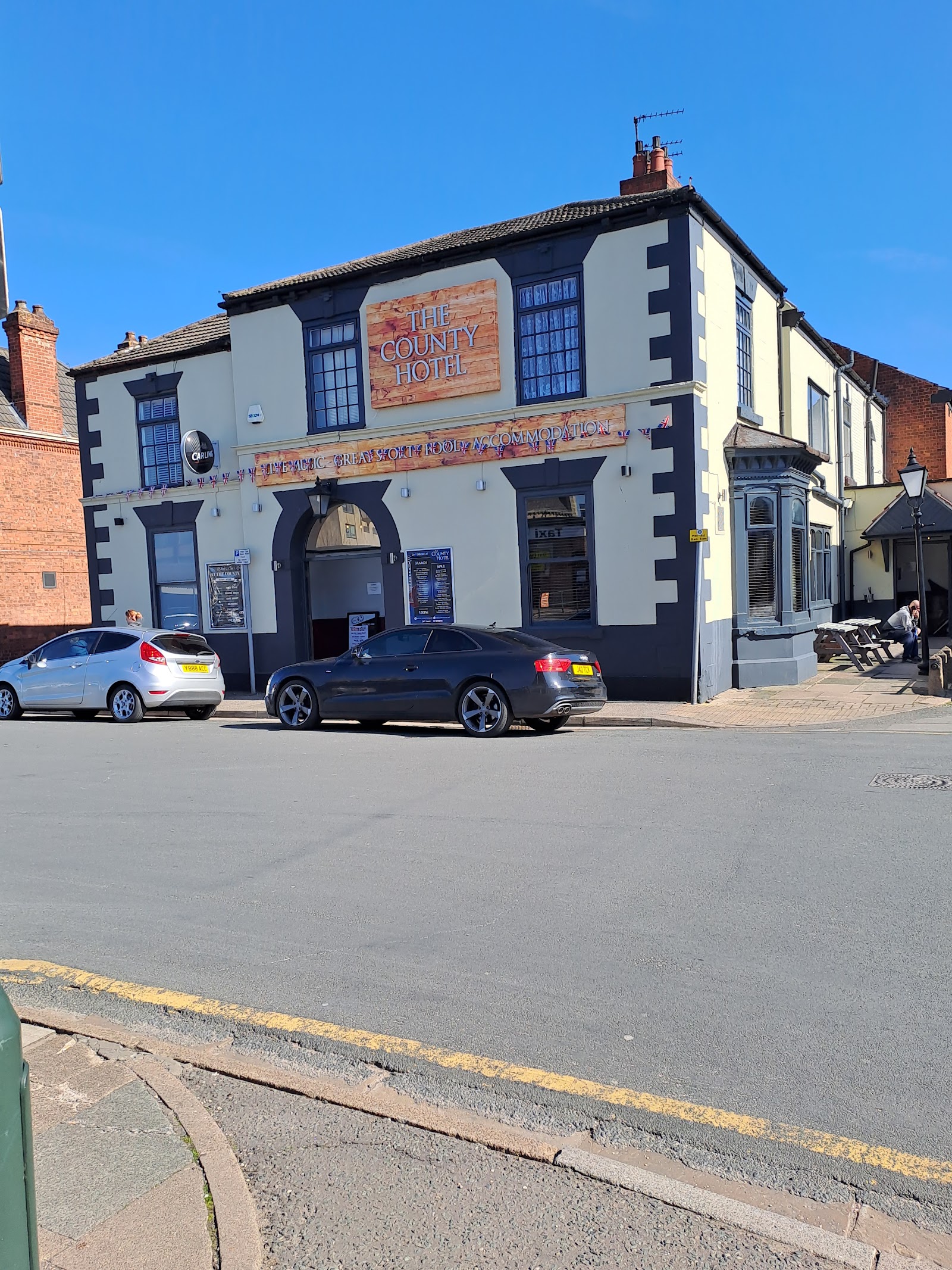 Accommodation in Grimsby — The County Hotel