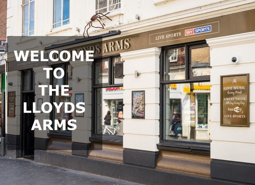 Pubs & Bars in Grimsby — The Old Lloyds Arms